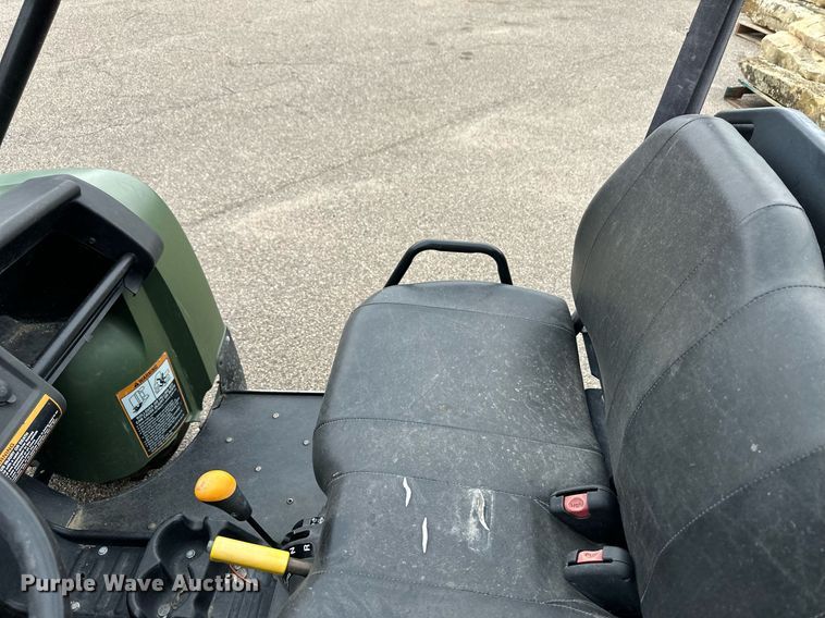 image for item NY9187 2011 John Deere Gator XUV  utility vehicle