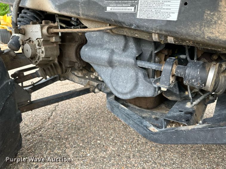 image for item NY9187 2011 John Deere Gator XUV  utility vehicle