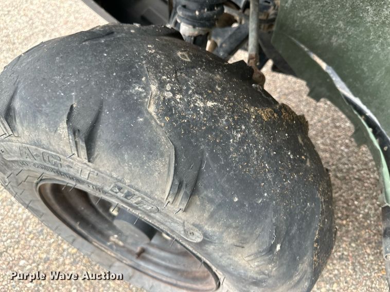 image for item NY9187 2011 John Deere Gator XUV  utility vehicle