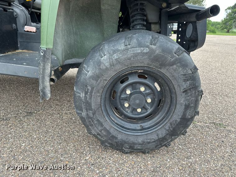 image for item NY9187 2011 John Deere Gator XUV  utility vehicle