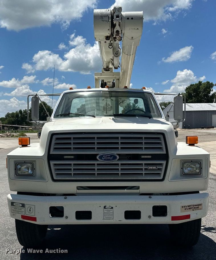 image for item NY9194 1992 Ford F700  bucket truck
