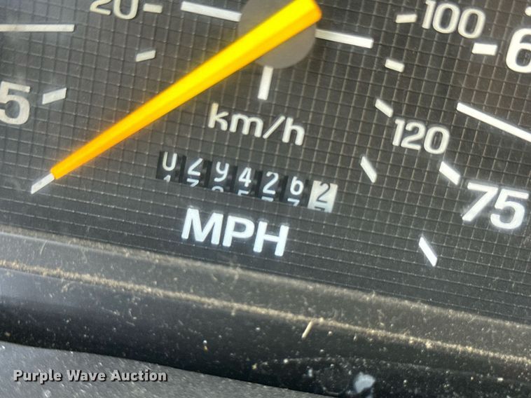 image for item NY9194 1992 Ford F700  bucket truck