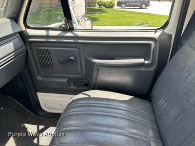 image for item NY9194 1992 Ford F700  bucket truck