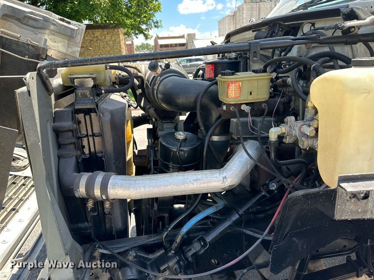 image for item NY9194 1992 Ford F700  bucket truck