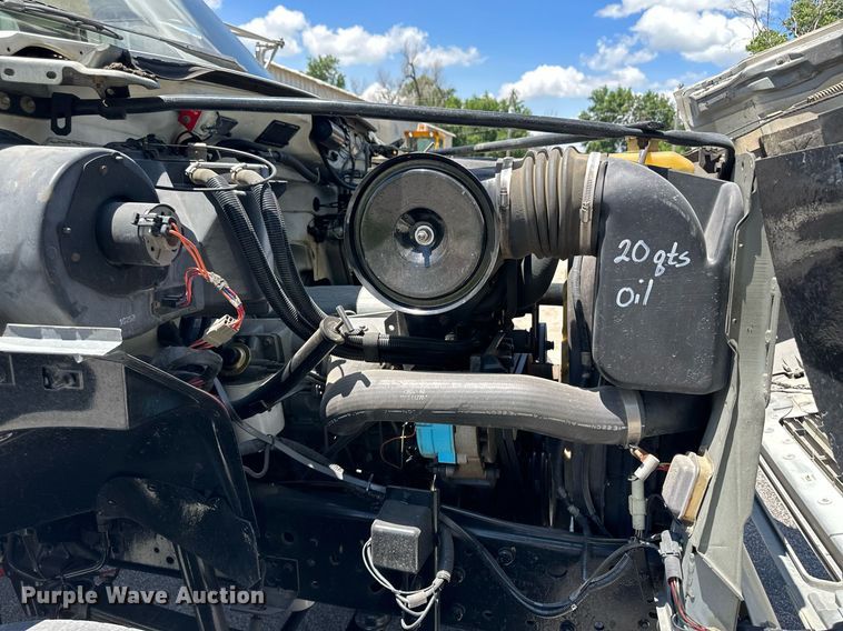 image for item NY9194 1992 Ford F700  bucket truck