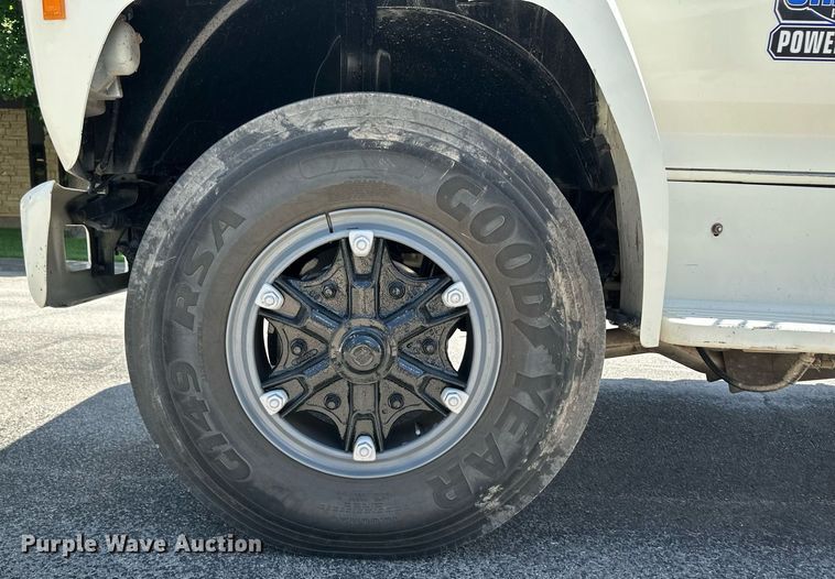 image for item NY9194 1992 Ford F700  bucket truck