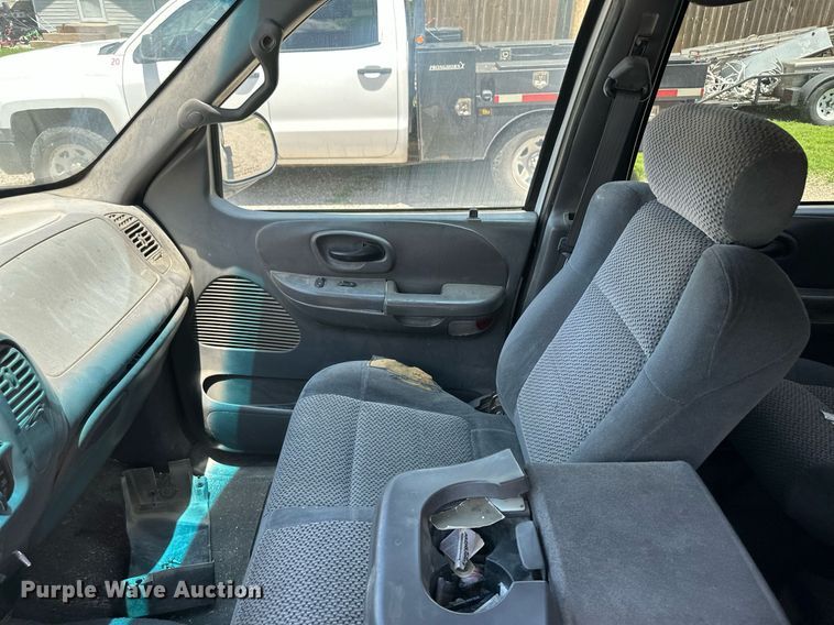 image for item NY9195 2001 Ford F150 XLT  SuperCrew pickup truck