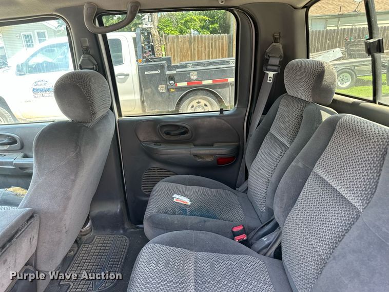 image for item NY9195 2001 Ford F150 XLT  SuperCrew pickup truck