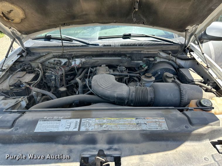 image for item NY9195 2001 Ford F150 XLT  SuperCrew pickup truck