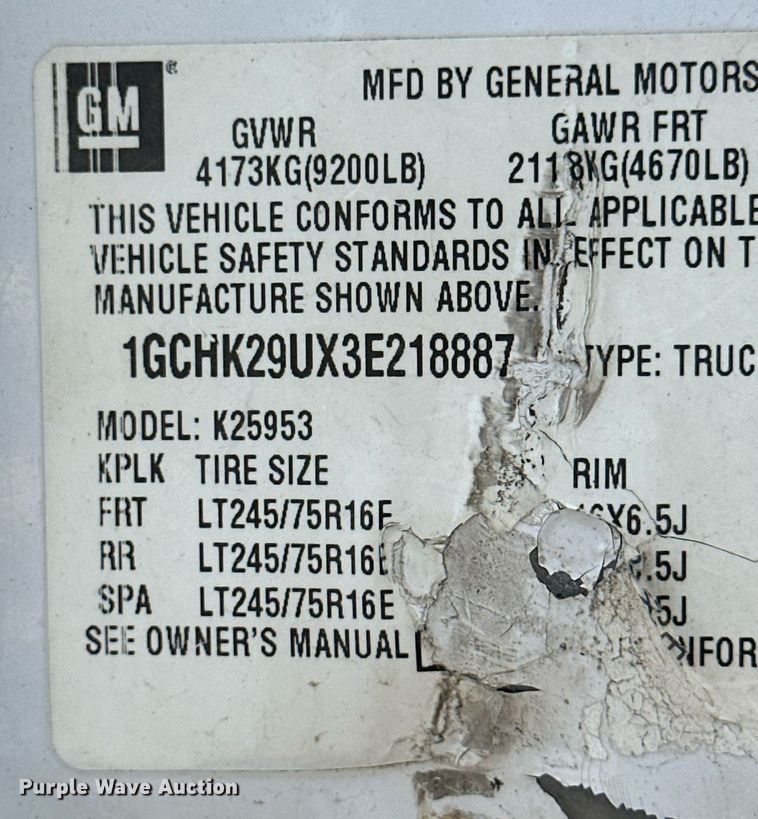 image for item NY9196 2003 Chevrolet Silverado 2500HD  Ext. Cab flatbed pickup truck