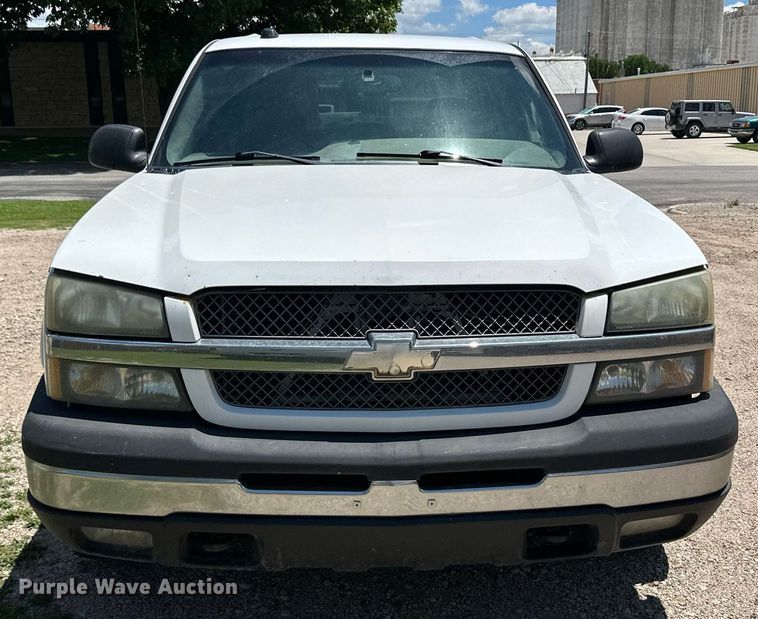 image for item NY9197 2005 Chevrolet Silverado 1500HD  Crew Cab pickup truck