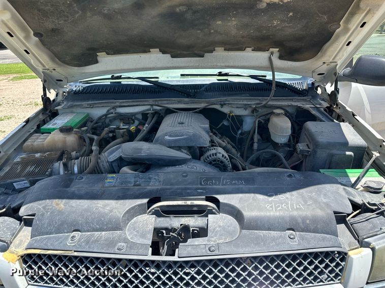 image for item NY9197 2005 Chevrolet Silverado 1500HD  Crew Cab pickup truck