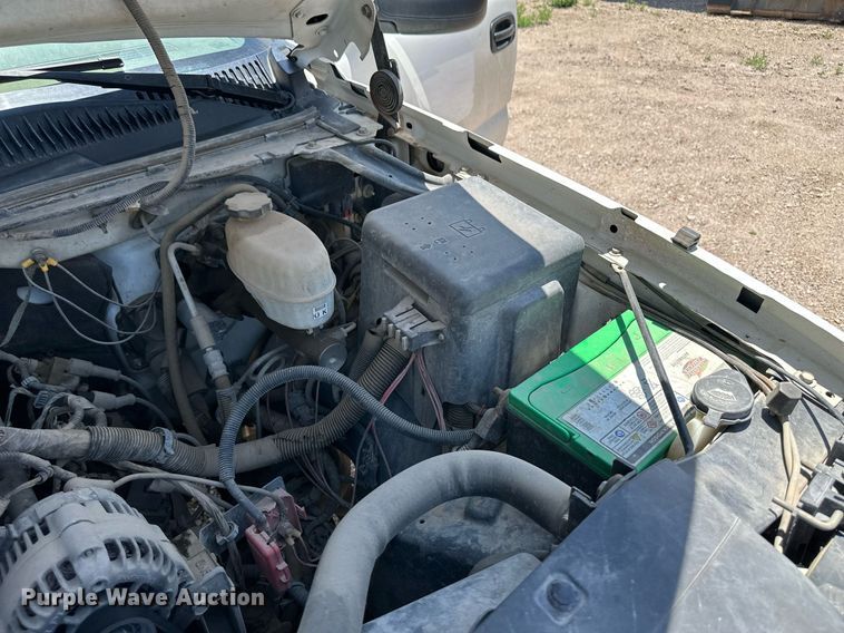 image for item NY9197 2005 Chevrolet Silverado 1500HD  Crew Cab pickup truck