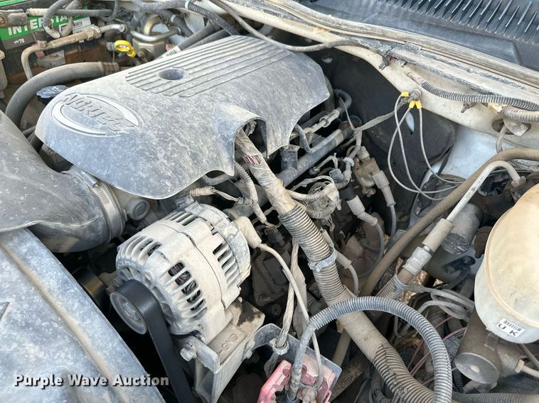 image for item NY9197 2005 Chevrolet Silverado 1500HD  Crew Cab pickup truck