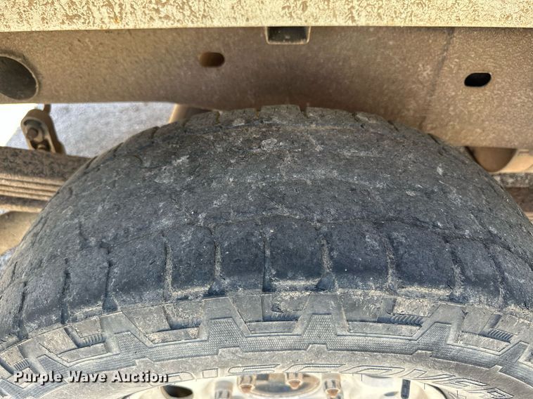 image for item NY9197 2005 Chevrolet Silverado 1500HD  Crew Cab pickup truck