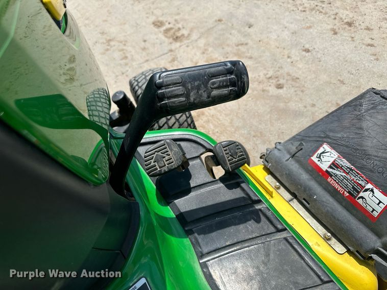 image for item NY9198 2007 John  Deere X320  lawn mower