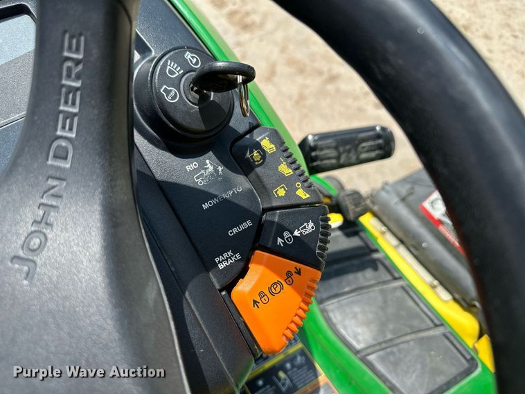 image for item NY9198 2007 John  Deere X320  lawn mower