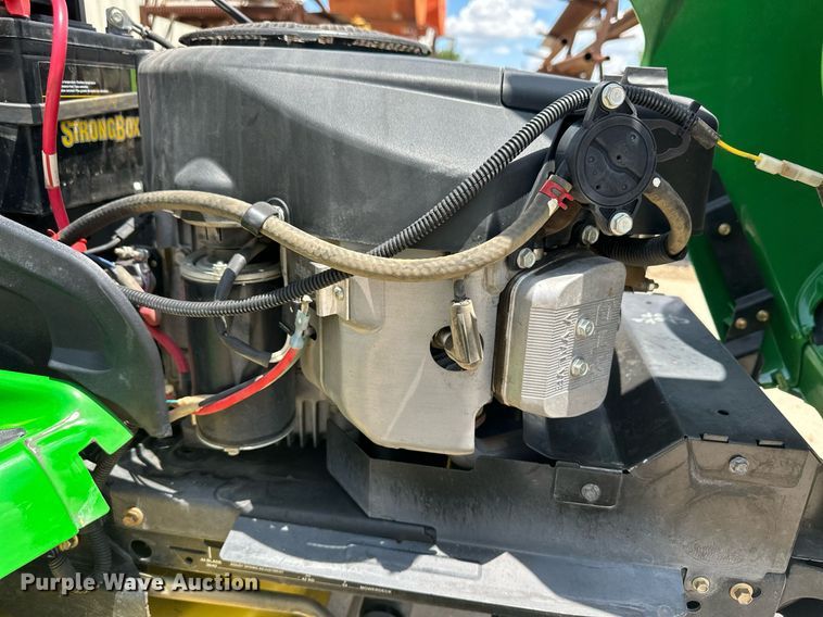 image for item NY9198 2007 John  Deere X320  lawn mower