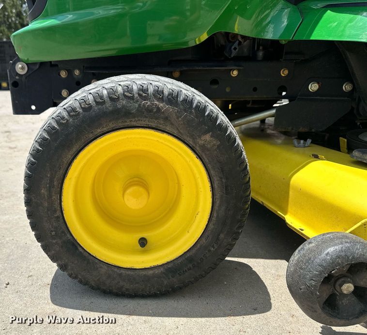 image for item NY9198 2007 John  Deere X320  lawn mower