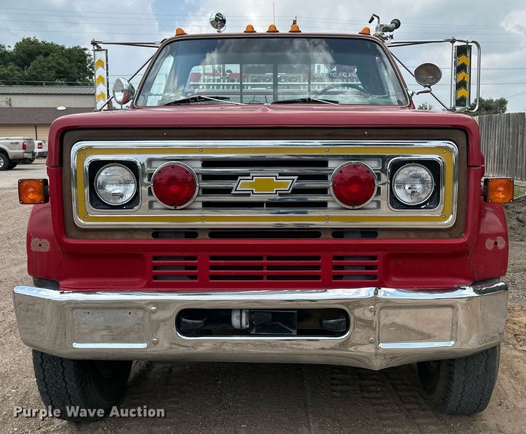 image for item NY9239 1984 Chevrolet D6500  pumper fire truck