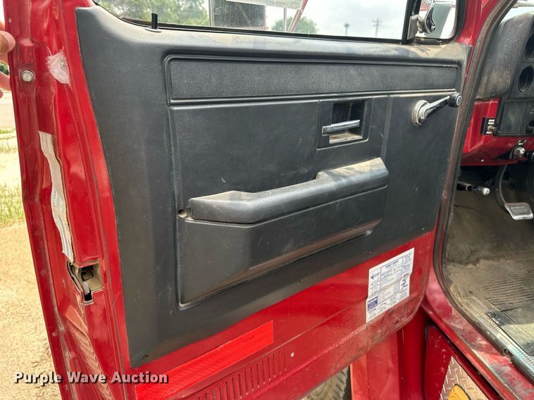 image for item NY9239 1984 Chevrolet D6500  pumper fire truck