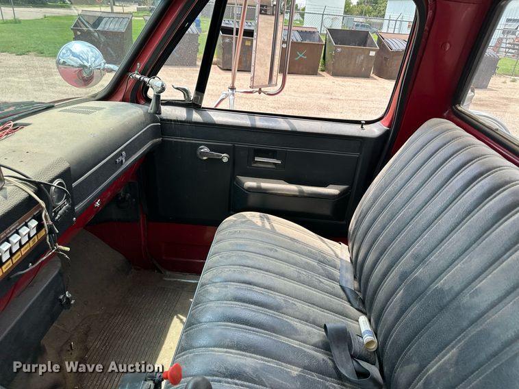 image for item NY9239 1984 Chevrolet D6500  pumper fire truck