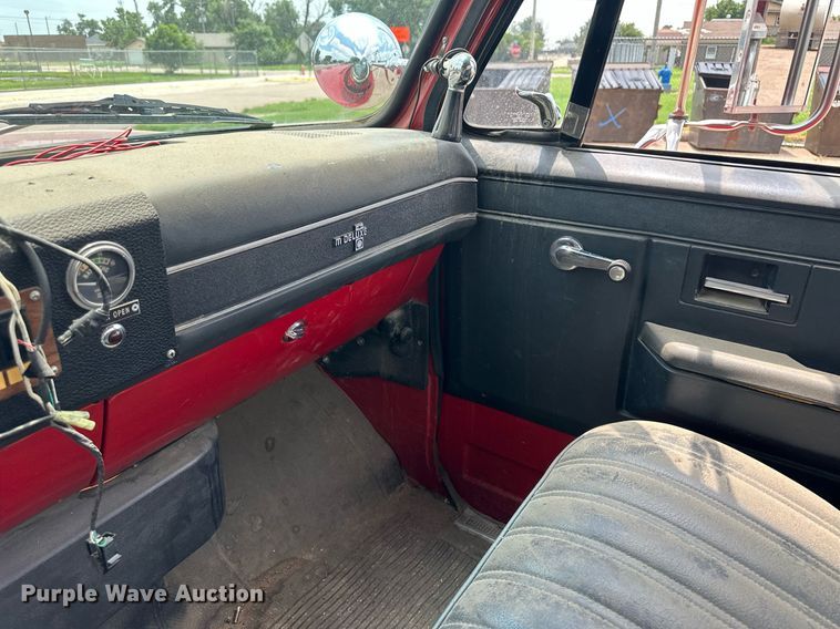 image for item NY9239 1984 Chevrolet D6500  pumper fire truck