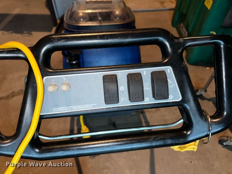 image for item NY9246 Windsor Clipper  floor cleaner