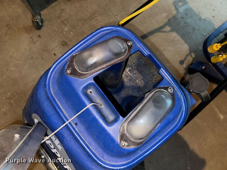 image for item NY9246 Windsor Clipper  floor cleaner