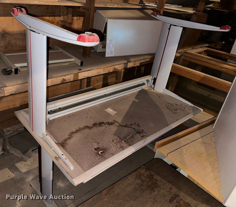 image for item NY9248 Approximately 15 desks