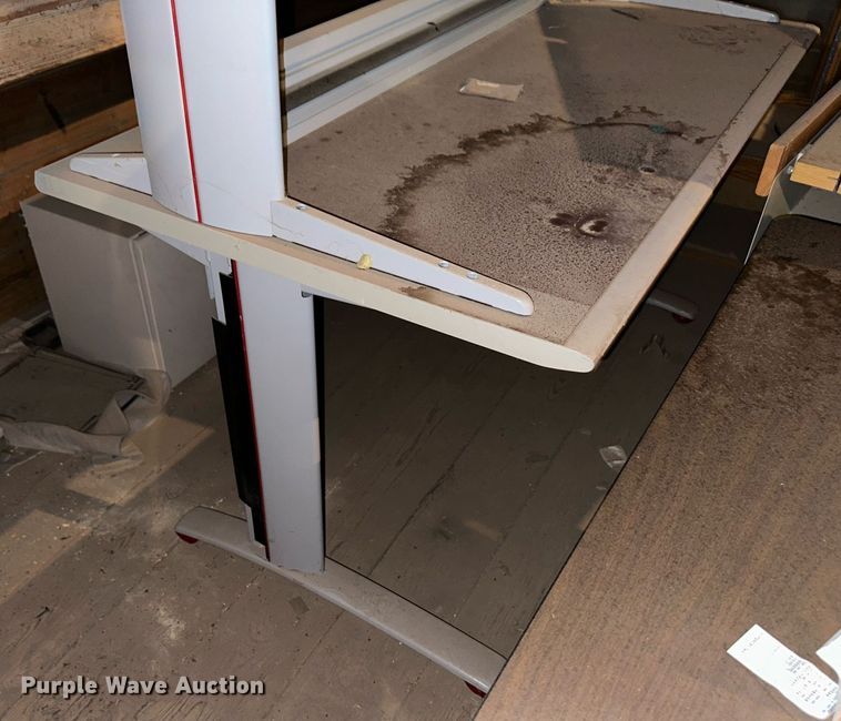 image for item NY9248 Approximately 15 desks