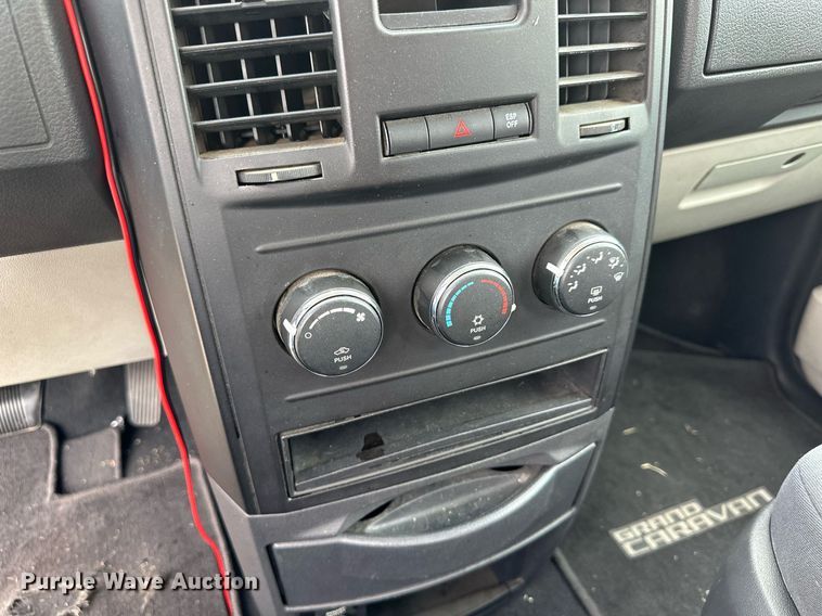 image for item NY9251 2009 Dodge Grand Caravan SE  van