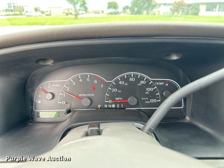 image for item NY9252 2001 Ford Windstar  van