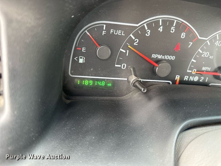 image for item NY9252 2001 Ford Windstar  van