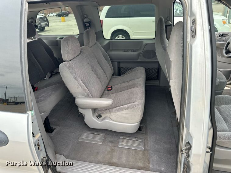 image for item NY9252 2001 Ford Windstar  van