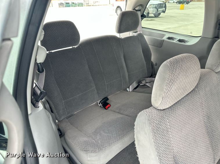 image for item NY9252 2001 Ford Windstar  van