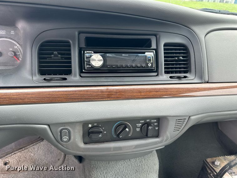 image for item NY9254 2005 Ford Crown Victoria