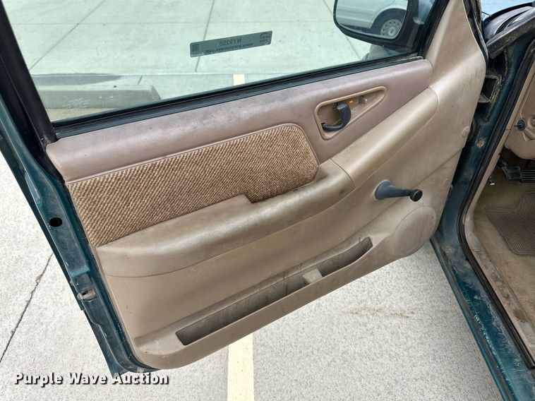 image for item NY9255 1996 Chevrolet S10  Ext. Cab pickup truck