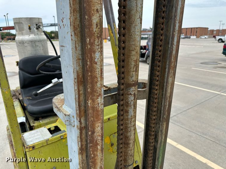 image for item NY9256 Clark CS30  forklift