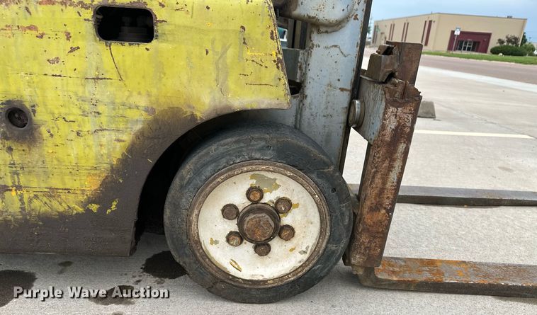 image for item NY9256 Clark CS30  forklift
