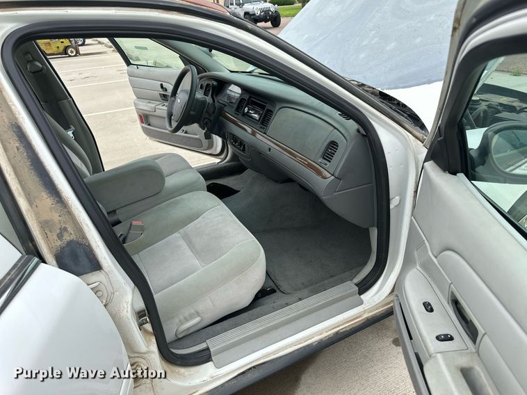 image for item NY9257 2005 Ford Crown Victoria