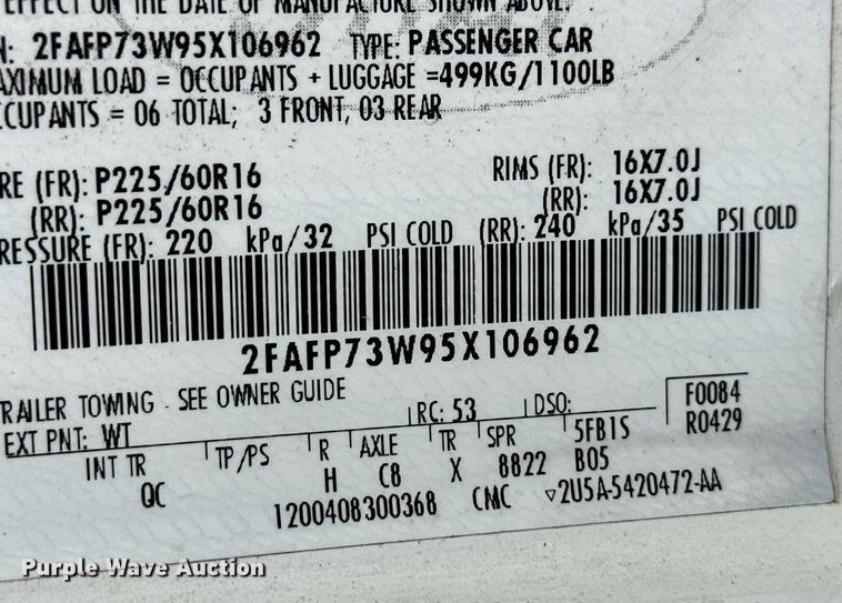 image for item NY9257 2005 Ford Crown Victoria