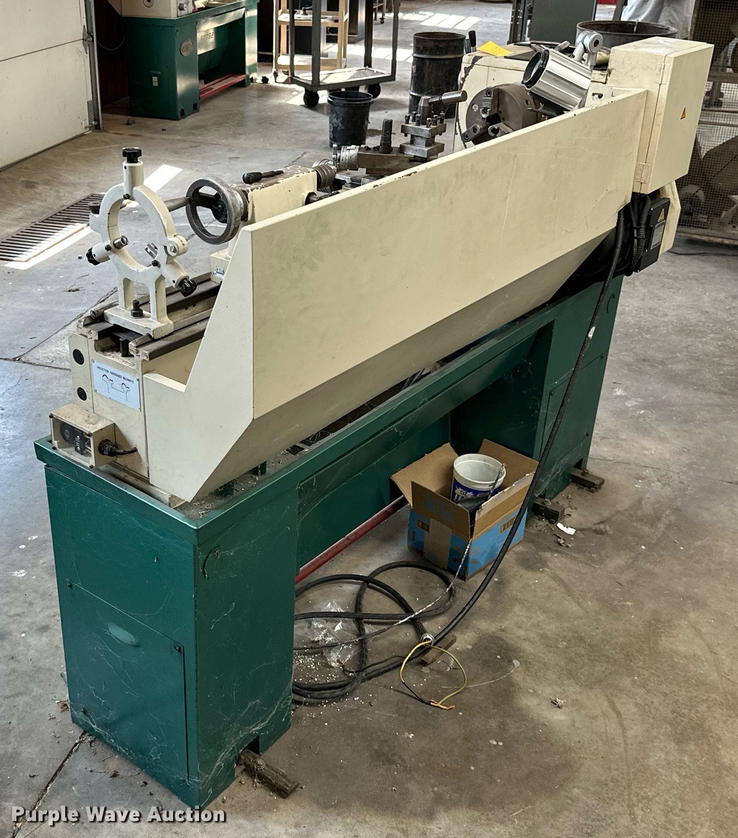 Grizzly G9036 lathe in Altamont, KS Item LG9275 sold Purple Wave