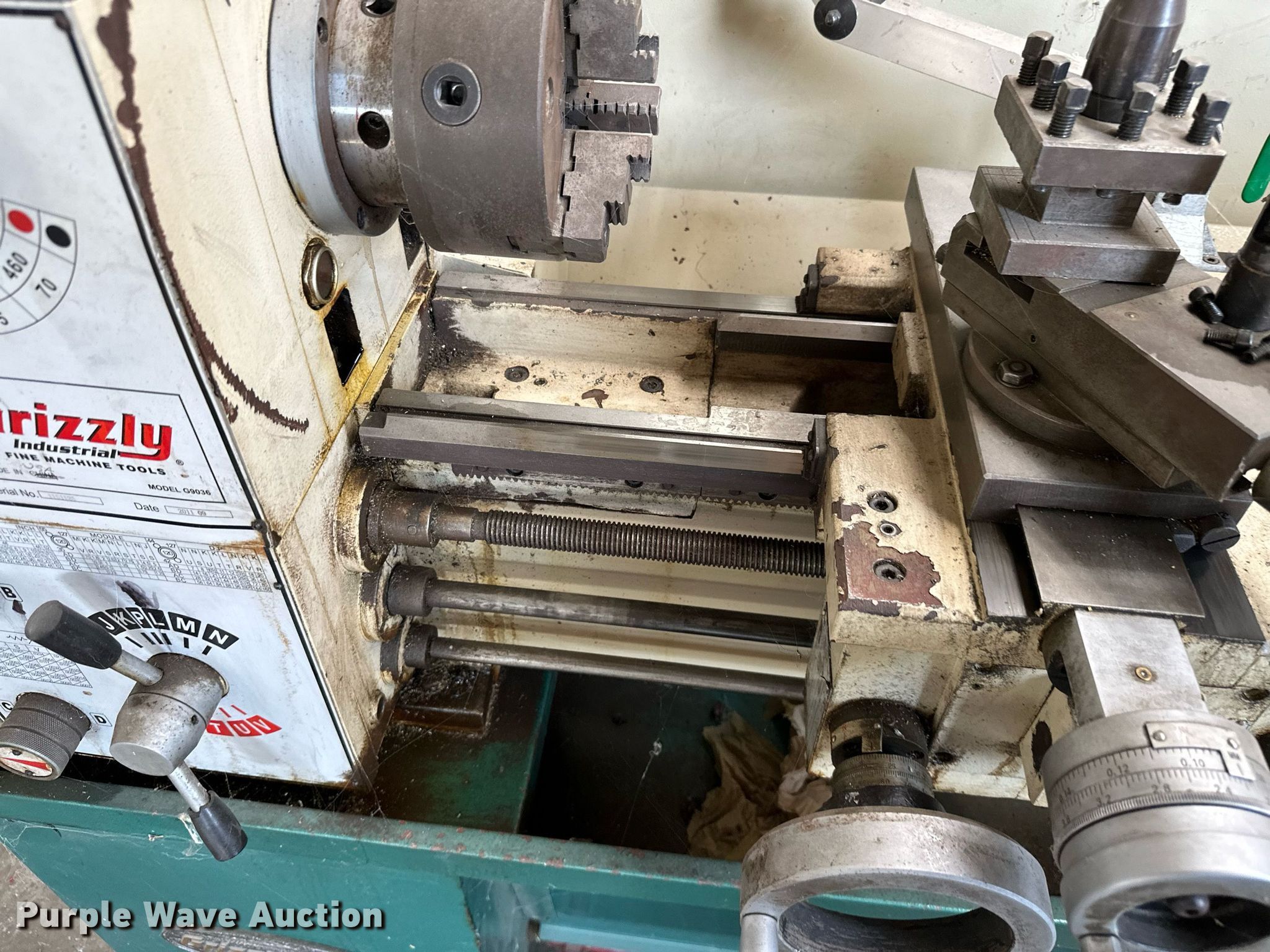 Grizzly G9036 lathe in Altamont, KS Item LG9275 sold Purple Wave