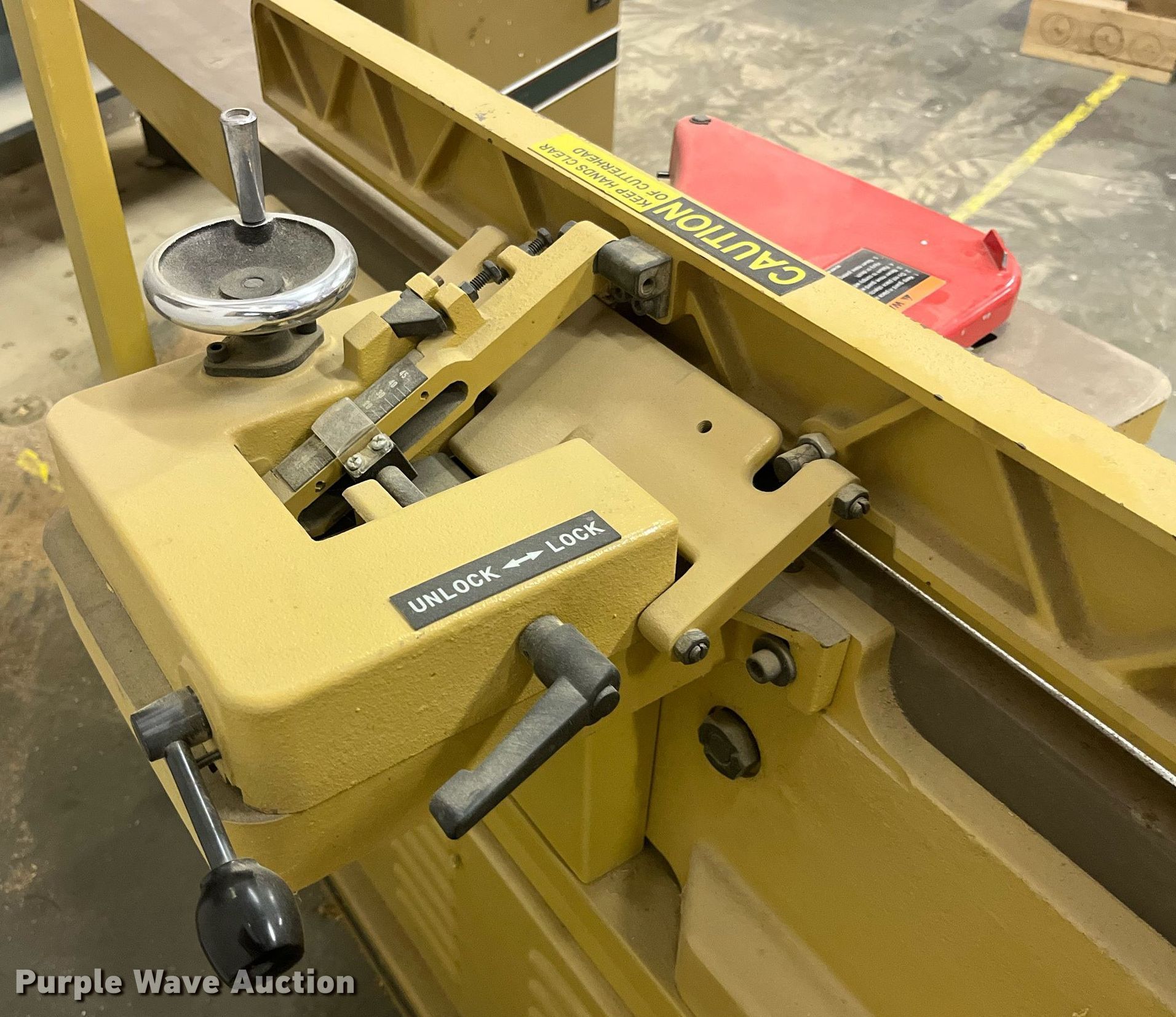 Powermatic PJ882 jointer in Corydon, IA Item MG9285 sold Purple Wave
