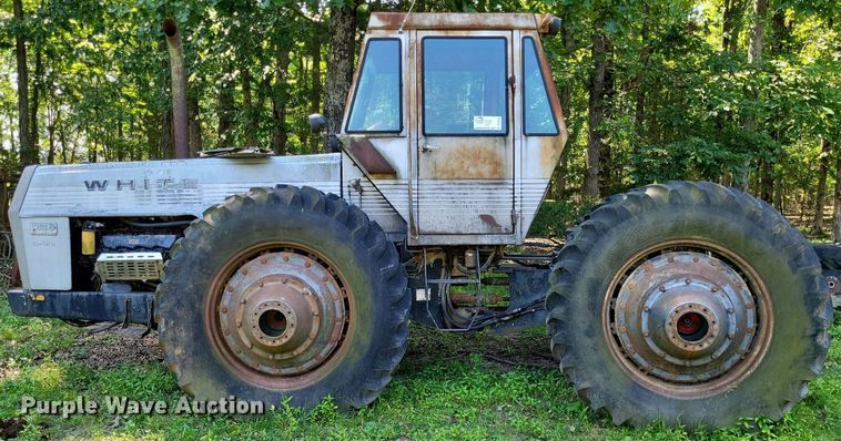 image for item DP5168 1977 White 4-180 Field Boss  4WD tractor