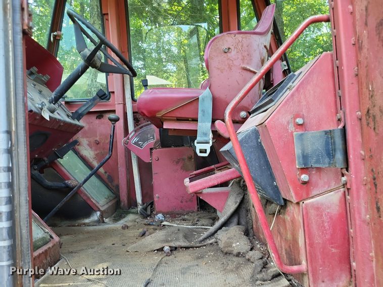 image for item DP5168 1977 White 4-180 Field Boss  4WD tractor