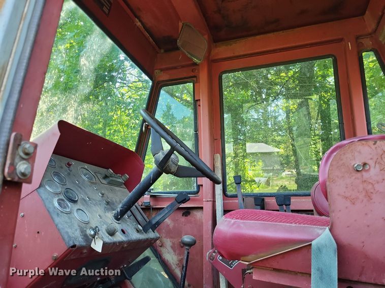 image for item DP5168 1977 White 4-180 Field Boss  4WD tractor