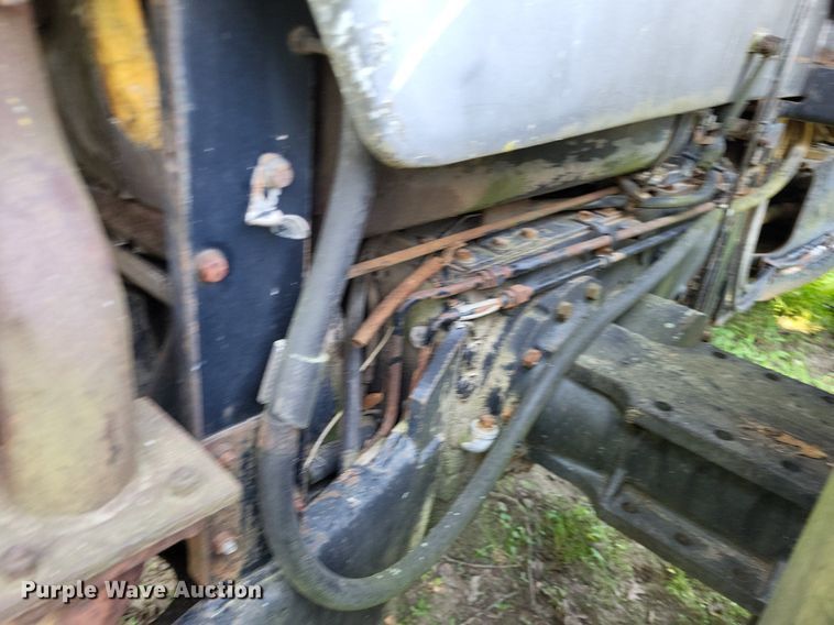 image for item DP5168 1977 White 4-180 Field Boss  4WD tractor