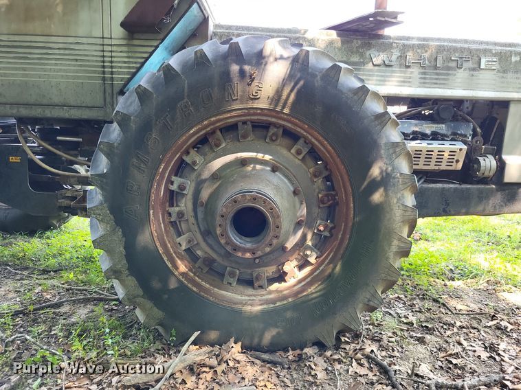 image for item DP5168 1977 White 4-180 Field Boss  4WD tractor